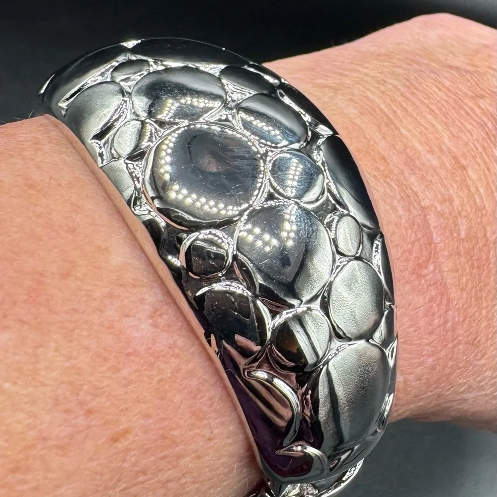 NIB Silver-tone Textured Bangle Bracelet